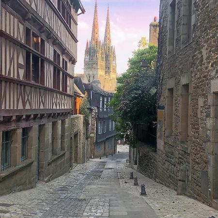 - La Suite Delos - Jacuzzi 2 Places - Centre Ville A Pied - Lit Queen Size - Parking Privee - Wifi - City Center Within Walking Distance - Quimper Exterior photo